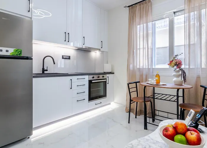 Peonia Modern Two-level Near Old Town Apartment