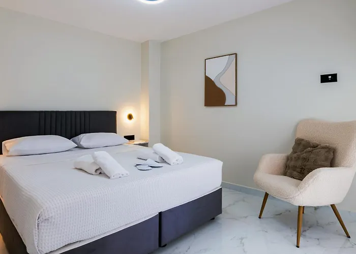 Peonia Modern Two-level Near Old Town * Chania (Crete)