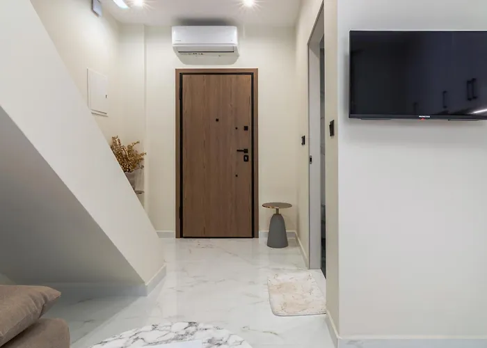 Peonia Modern Two-level Near Old Town *